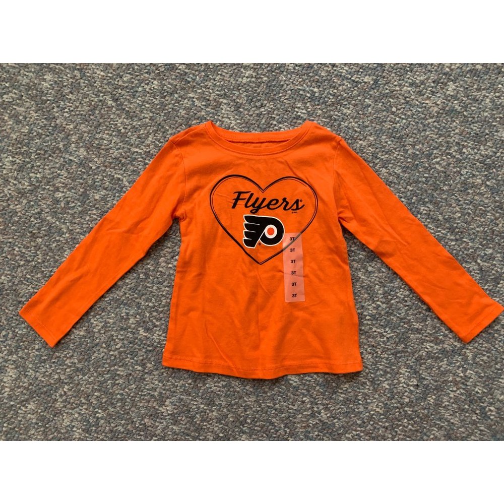 NWT Philadelphia Flyers Long-Sleeve Shirt